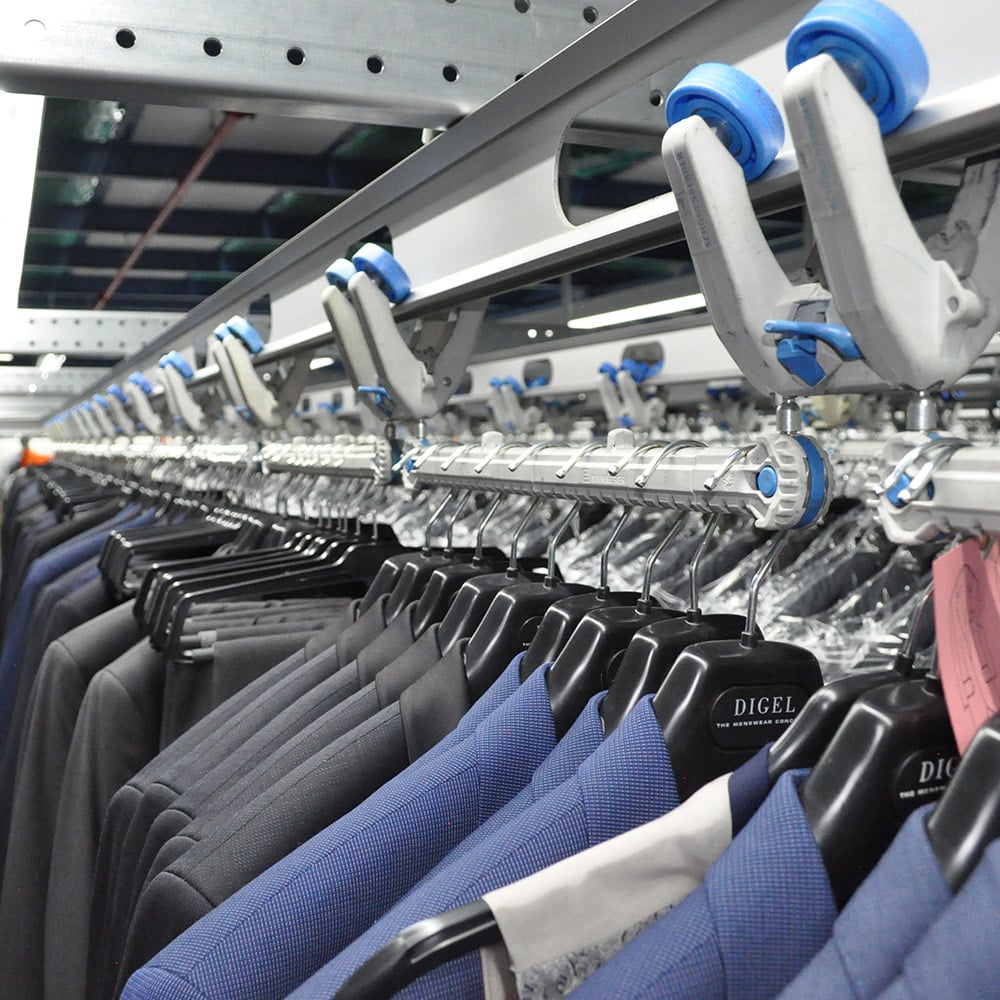 Flexible solutions for garment storage and shipping logistics